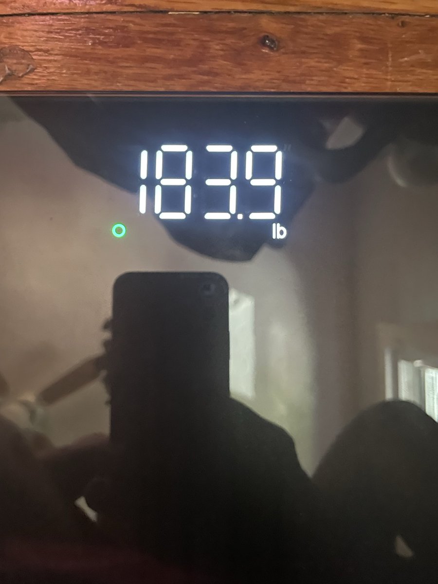 Rhester32's tweet photo. Been eating and grinding 💪 https://t.co/1sj83XZXDk