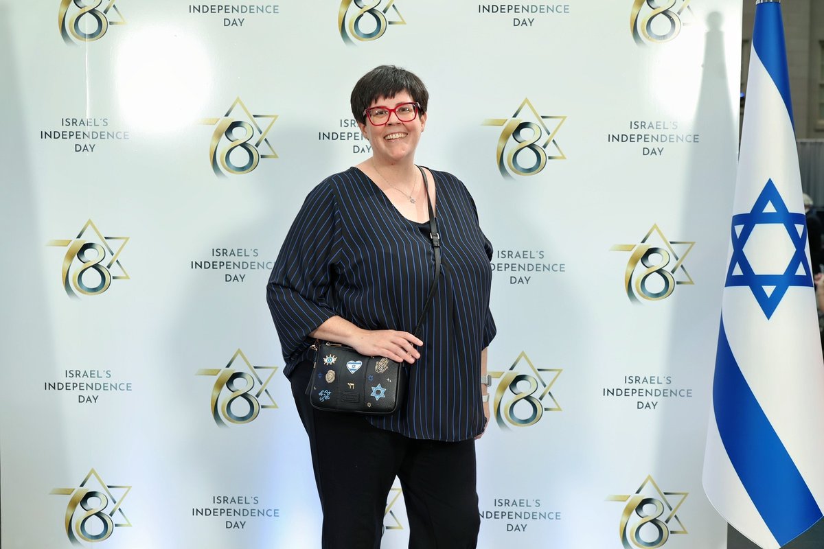 _FAAM's tweet photo. 📸 Spotted on the blue carpet: stalwart Zionist and Professor Amy Milligan.

She was invited as a special guest of @yechielleiter, Israel’s ambassador to the United States, to a celebration at the Israeli Embassy in D.C. 🇮🇱 https://t.co/n0yoYZppvj
