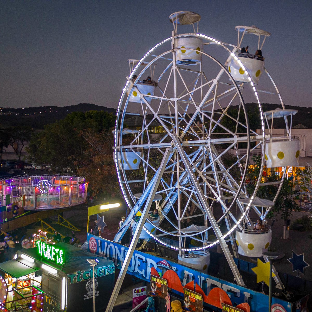 Riverside_Mall's tweet photo. 🎡 Great news — the fun has been extended!
 
Tommy's World Fair at Riverside Mall has been extended to 14 June 2026! 🎉
Located in the parking area near Spur and Panarottis, there's more time to bring the whole family out for a fun-filled day of thrilling rides and great memories!

🎢 Rides from just R50 each 
🕒 Weekdays: 14:00 – 20:00
🕒 Weekends: 12:00 – 21:00

Don't miss out — the excitement is waiting for you!