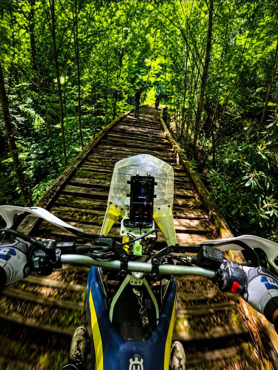 MXGRyan's tweet photo. Finding forgotten roads and questionable bridges somewhere deep in Appalachia.

🌎🤘 https://t.co/SiLSLniSMa