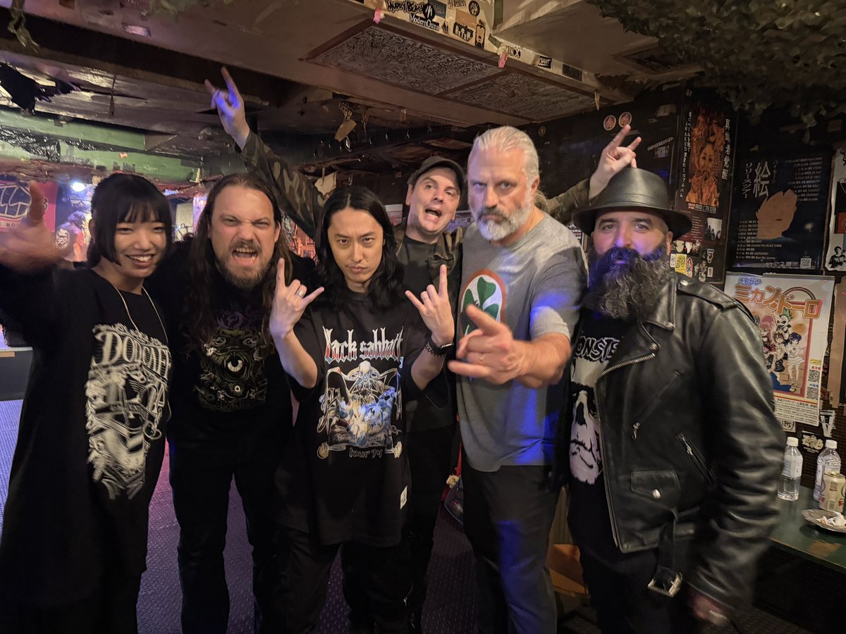 lprdrband's tweet photo. 初台WALL @LIVEHOUSE_WALL の皆さん、ありがとうございました！ Duel, Emergency Rule, Creep Downも最高でした！🤘

Setlist:
Havoc
Chaotic Heaven
Crush
Ouroboros
Nebula
Melt

#looprider https://t.co/q1O5UNG9PD