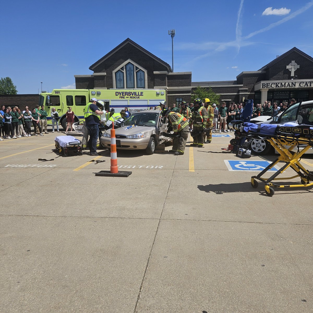TrooperEser's tweet photo. On Friday, May 8th Iowa State Patrol post 10, Delaware county, Dyersville PD and Fire came together to Beckman Catholic School and held a Mach crash scene  to educate students on the dangers of unsafe driving habits. I believe a huge impact was made on this group of kids! https://t.co/cv12UubAfi