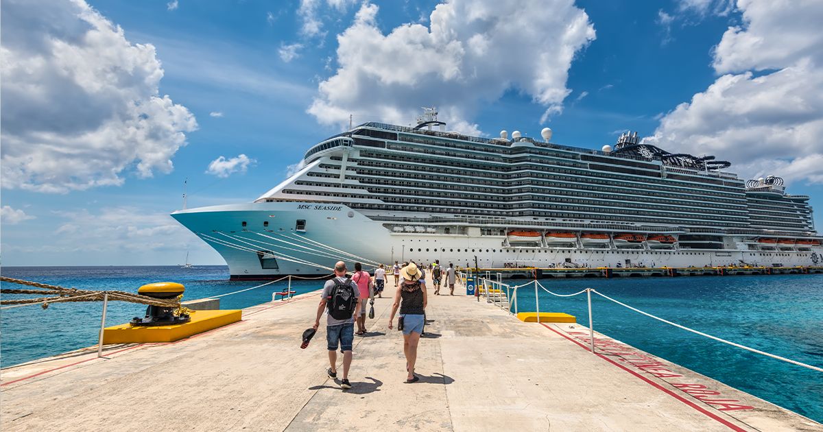 ReadRevMag's tweet photo. If you're going on a cruise soon, how can you keep yourself healthy? This expert provides some easy-to-follow tips. https://t.co/FoQNiotYbM https://t.co/ZqB62xNC1h