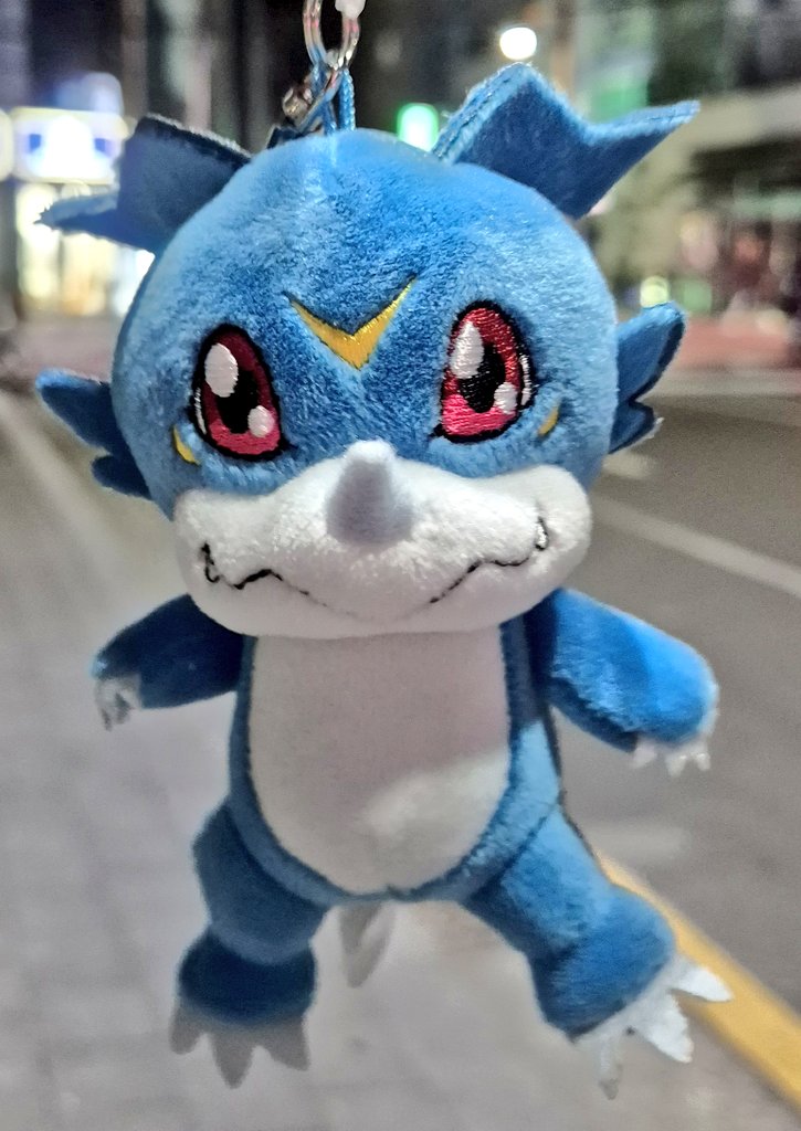 gam_zachip's tweet photo. 뽑았어요
갑자기왕대갈밤티부이몬짱을 뽑았어요
얼마썼는지는 말 안 할게요 https://t.co/Ypqc8ZGhUc