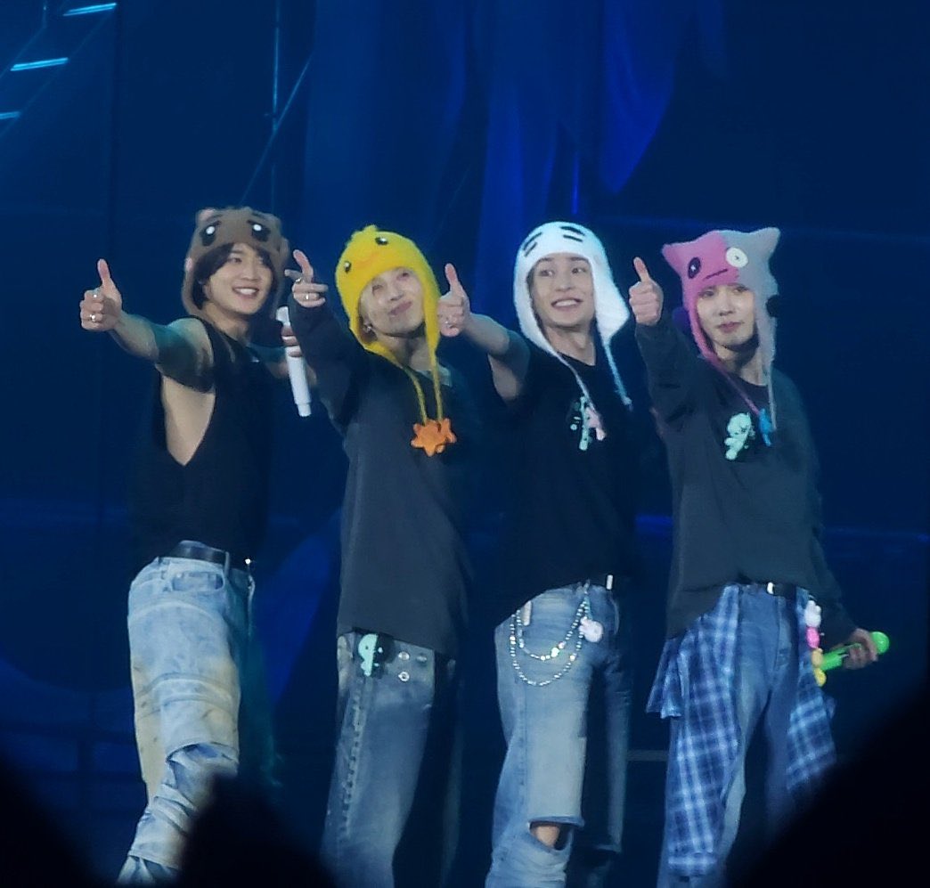 shineeworld1218's tweet photo. SHINeeがSHINeeしてくれて嬉しい　感謝🙏 https://t.co/XnigmVhPq4