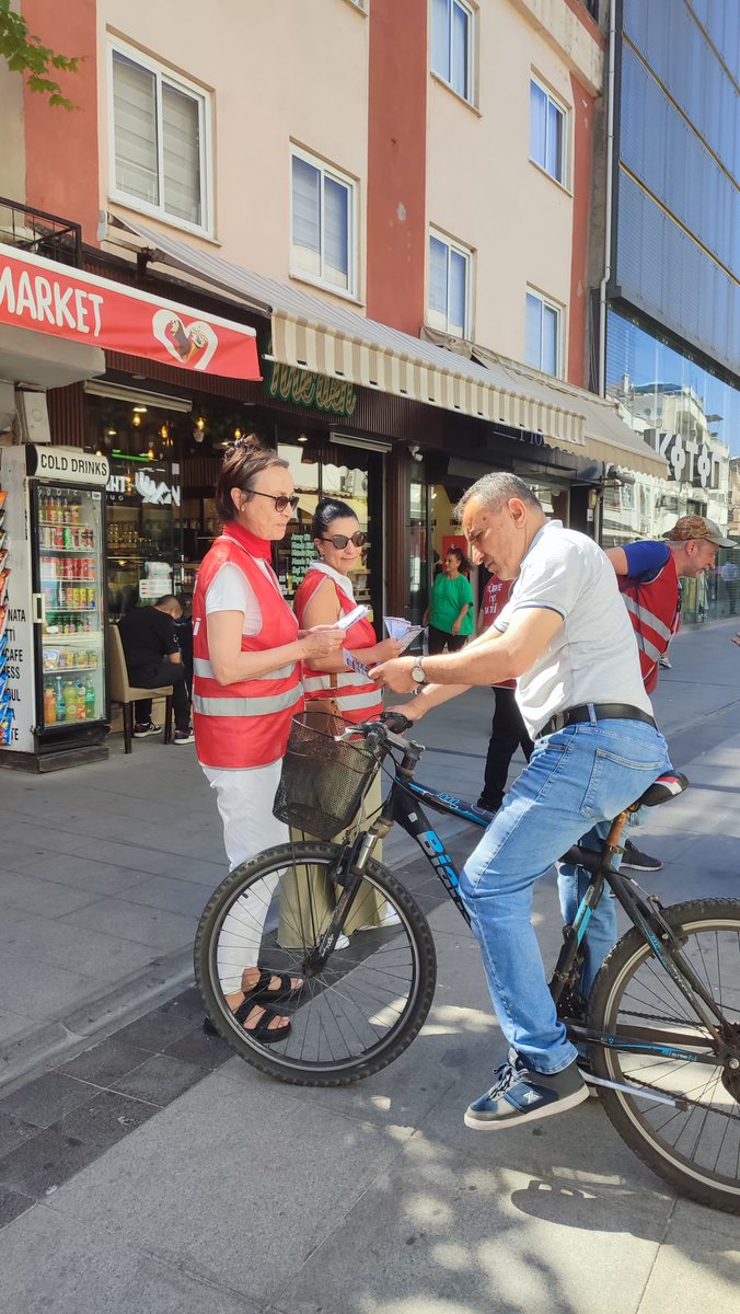 tipmugla_'s tweet photo. Marmaris İlçe Örgütü olarak, 7 Haziran’da gerçekleştireceğimiz “NATO ve Emperyalizme Hayır” söyleşimizin bildiri ve davetiye çalışmalarını bugün Marmaris’te sürdürdük.Emperyalist savaş politikalarına, halkları yoksulluğa ve sömürüye mahkûm eden düzene karşı sözümüzü büyütmeye https://t.co/Q9o6mKbFSX