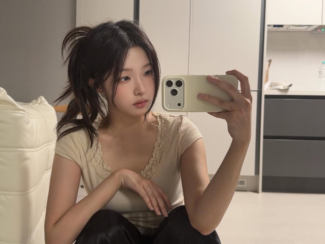 kitrain_'s tweet photo. 옆모습 느끼기 https://t.co/xbWNMQb6Kf