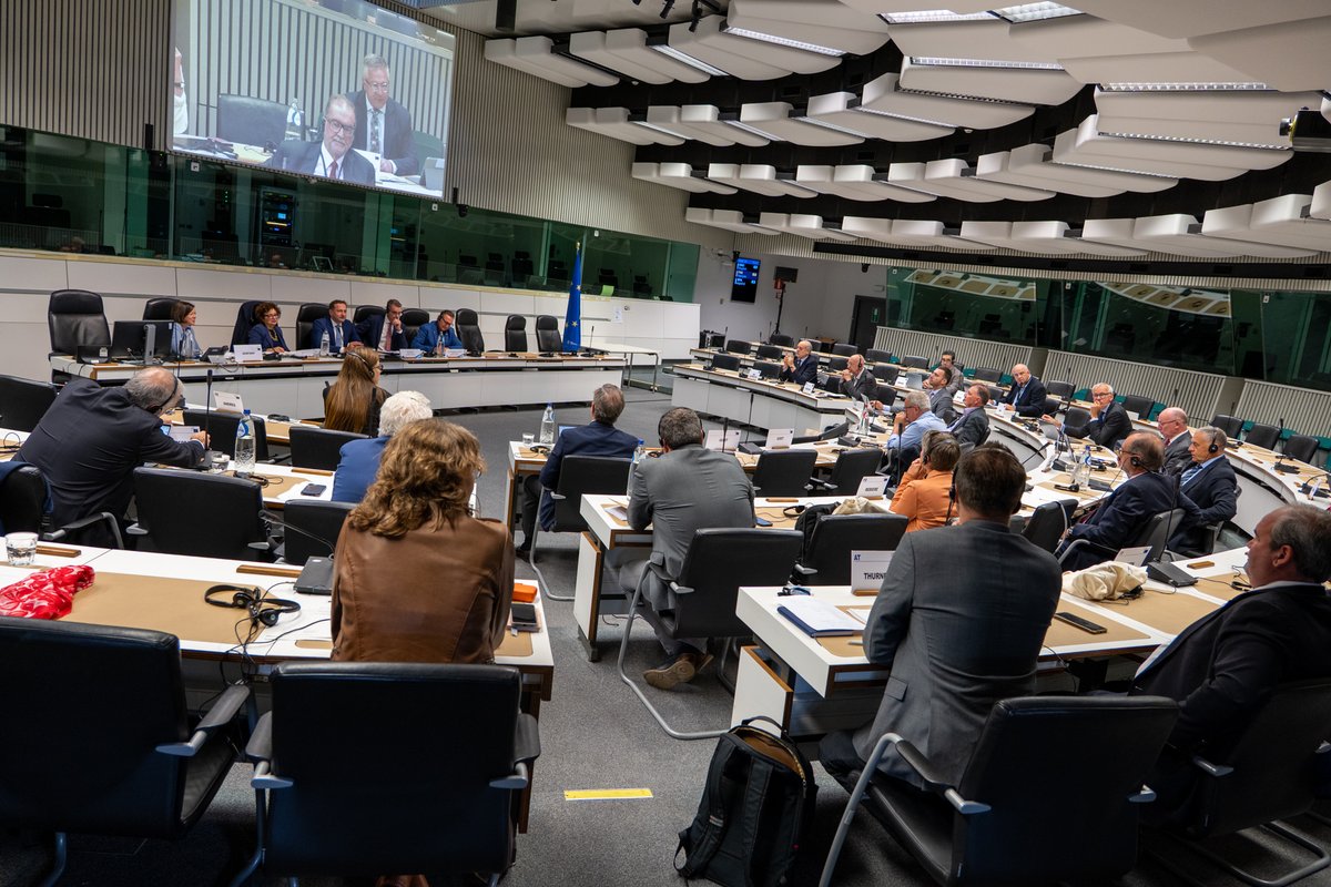 CSOGroupEESC's tweet photo. Today @EU_EESC Farmers Category raised key concerns on the future #CAP with Comm. @CHansenEU:

💰Insufficient CAP budget in next #MFF
🔹Preserve 2-pillar structure &amp; common approach
🧑‍🌾Income stability at risk
🌱Generational renewal
📜High bureaucracy
🟢Costly green conditionality https://t.co/PSd6RVpsLx