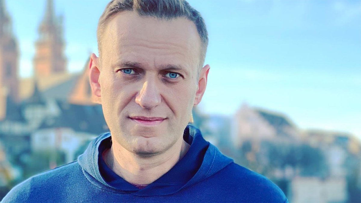 Rizvana_Raza's tweet photo. 🇷🇺 On what would have been the 50th birthday of Alexei Navalny, an audiobook edition of his memoir Patriot has been released, offering listeners a personal account of his final years.

The book brings together reflections written after the 2020 poisoning that nearly killed him, along with diary entries recorded during his imprisonment between 2021 and 2022. Through these writings, Navalny documented his recovery, political convictions, and life behind bars.

Navalny died on February 16, 2024, while serving a sentence in the Arctic penal colony known as "Polar Wolf" in Russia’s Yamal region. His allies later claimed that investigations pointed to poisoning by epibatidine, an extremely toxic substance associated with a species of South American tree frog.

The release of Patriot in audio form serves as a tribute to one of Russia’s most prominent opposition figures and ensures that his own words continue to reach audiences around the world.
#AlexeiNavalny #Patriot #Russia