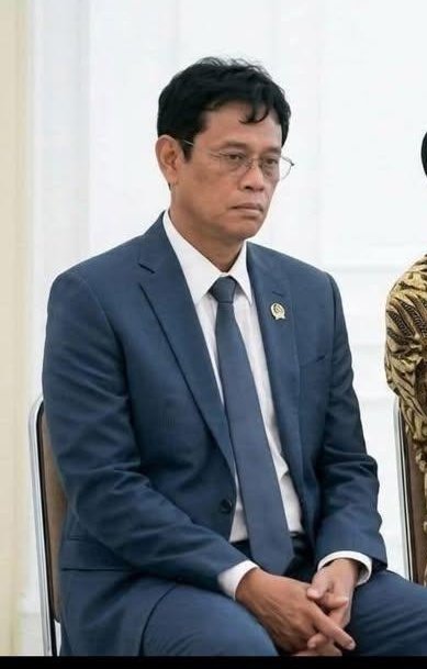 edwinbazz's tweet photo. @AJENews "As long as Purbaya can smile, everythings will be fine"
Purbaya : https://t.co/bWJZ0oXeNY