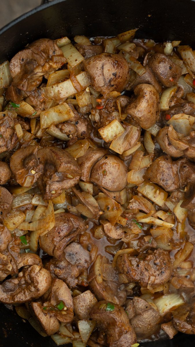 Cyffo's tweet photo. Beef Kidney Stew 🥘 👌🏽 https://t.co/YgFncdP0Zt