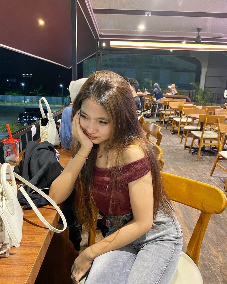 ceyacn's tweet photo. pgn jadi selingkuhan, lakor chat dong https://t.co/GO7jNuTa4K