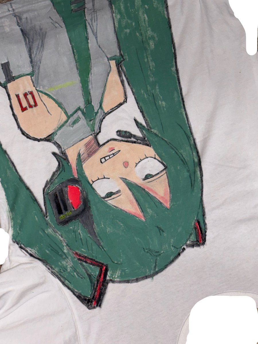 Buchitarooo's tweet photo. Tシャツに描いたミクさん https://t.co/mazCquxOMi