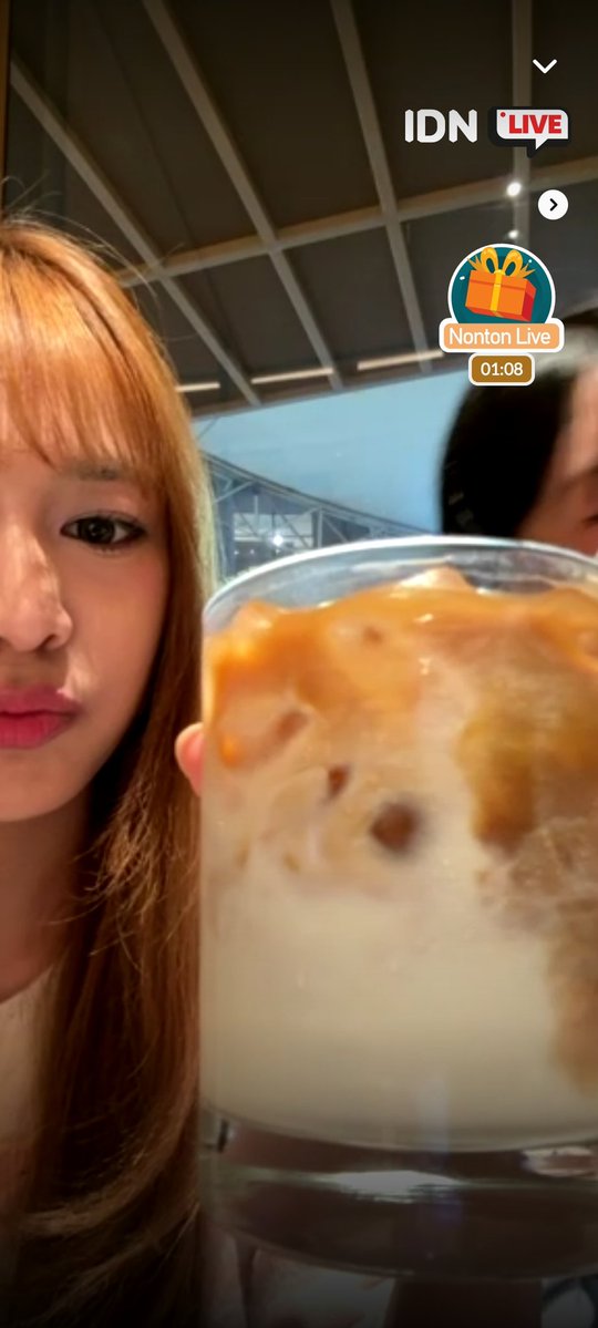 baqier_al's tweet photo. Es Terooooosss... Kalo kata emak mah 🤣

Jaga kesehatan yaaaak @A_GitaJKT48 https://t.co/LFHZYlDHnP