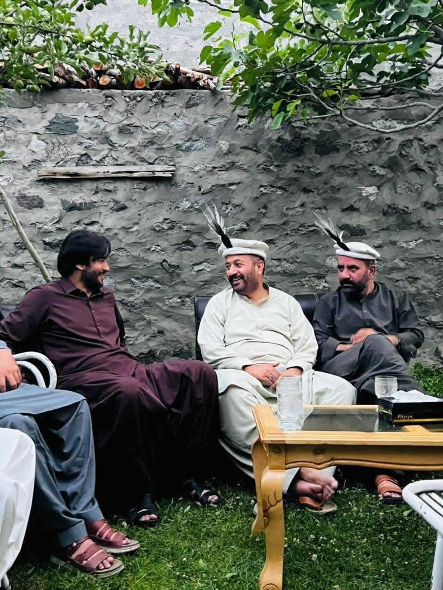 Shakir_Fared's tweet photo. @MirSohrab پیپلز یوتھ آرگنائزیشن گلگت بلتستان کے صوبائی صدر ڈاکٹر شاہد گلگتی کی جانب سے کوآرڈینیٹر چیئرمین پی پی پی میر سہراب خان مری، چیئرمین میونسپل کمیٹی پنوعاقل میاں عبدالقوی انڈھڑ، صدر سپاف ضلع سکر-
Mir Sohrab Khan Mari Mian Abdul Qavi Indher Shahid Gilgiti #PPP #PYO #Gilgit https://t.co/nWNQ9QxL6K
