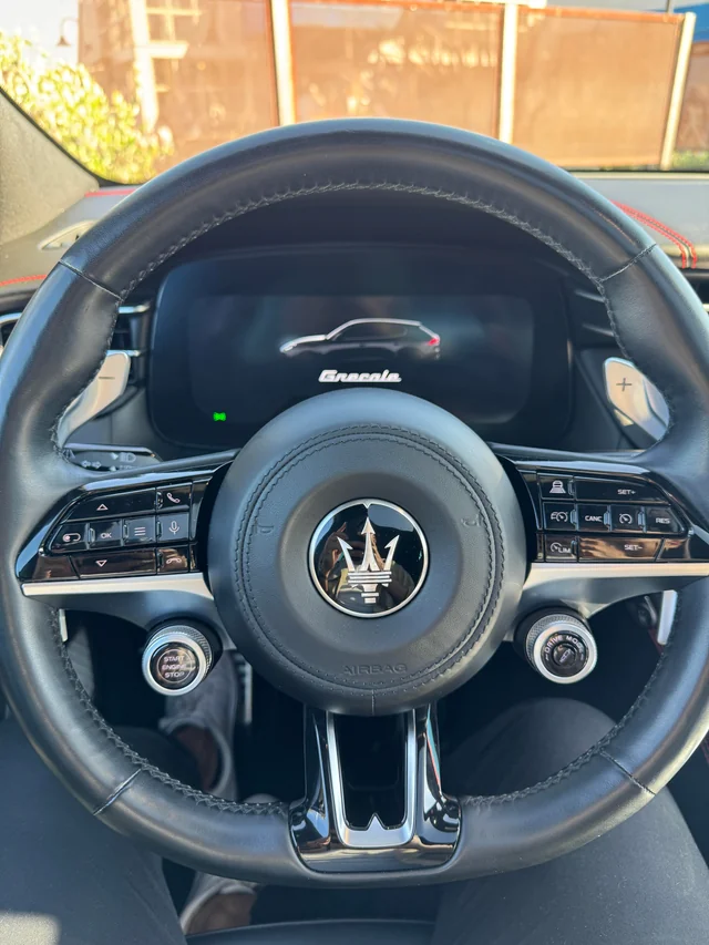 Ericukl2012's tweet photo. Off centered steering wheel https://t.co/bPfTOJ5YsK
