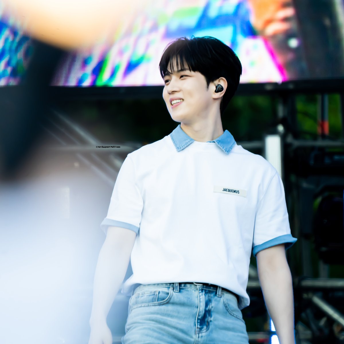 MyhappyNFHun's tweet photo. 260530 #뷰민라

🐰💕

#엔플라잉 #유회승 #NFlying #YooHweSeung https://t.co/ZdxM9bf64v
