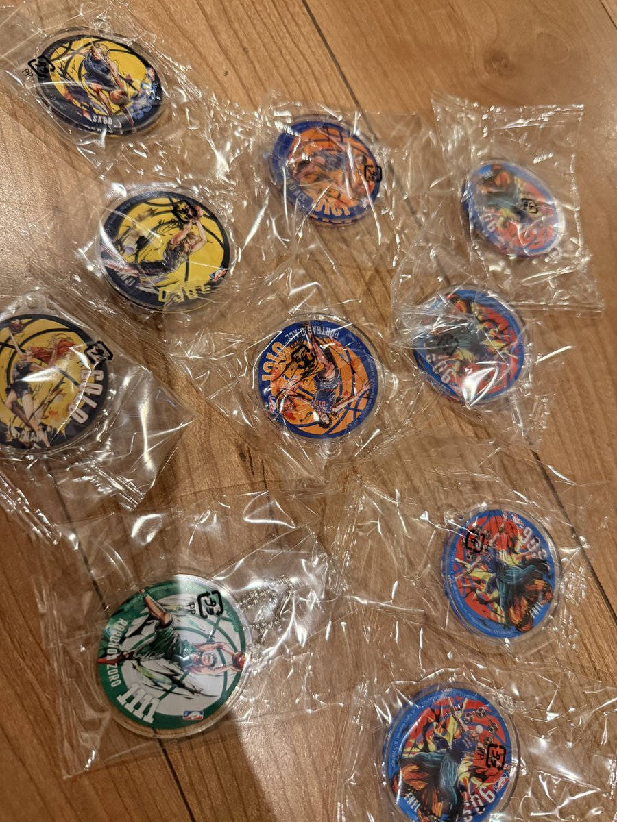 921ars's tweet photo. ONE PIECE × NBA カプセルアクリルチャーム ワンピース 交換 譲渡
譲】・サンジ・ゾロ・ナミ・サボ　各1
    ・エース　2つ　
　・エネル4
求】・ルフィ・ヤマト+送料代　　

交換厳しい場合買取も検討させて頂きます
郵送での取引考えています
#ワンピースNBA #ワンピース　#ワンピースガチャ #NBA https://t.co/UjCddfZGDQ