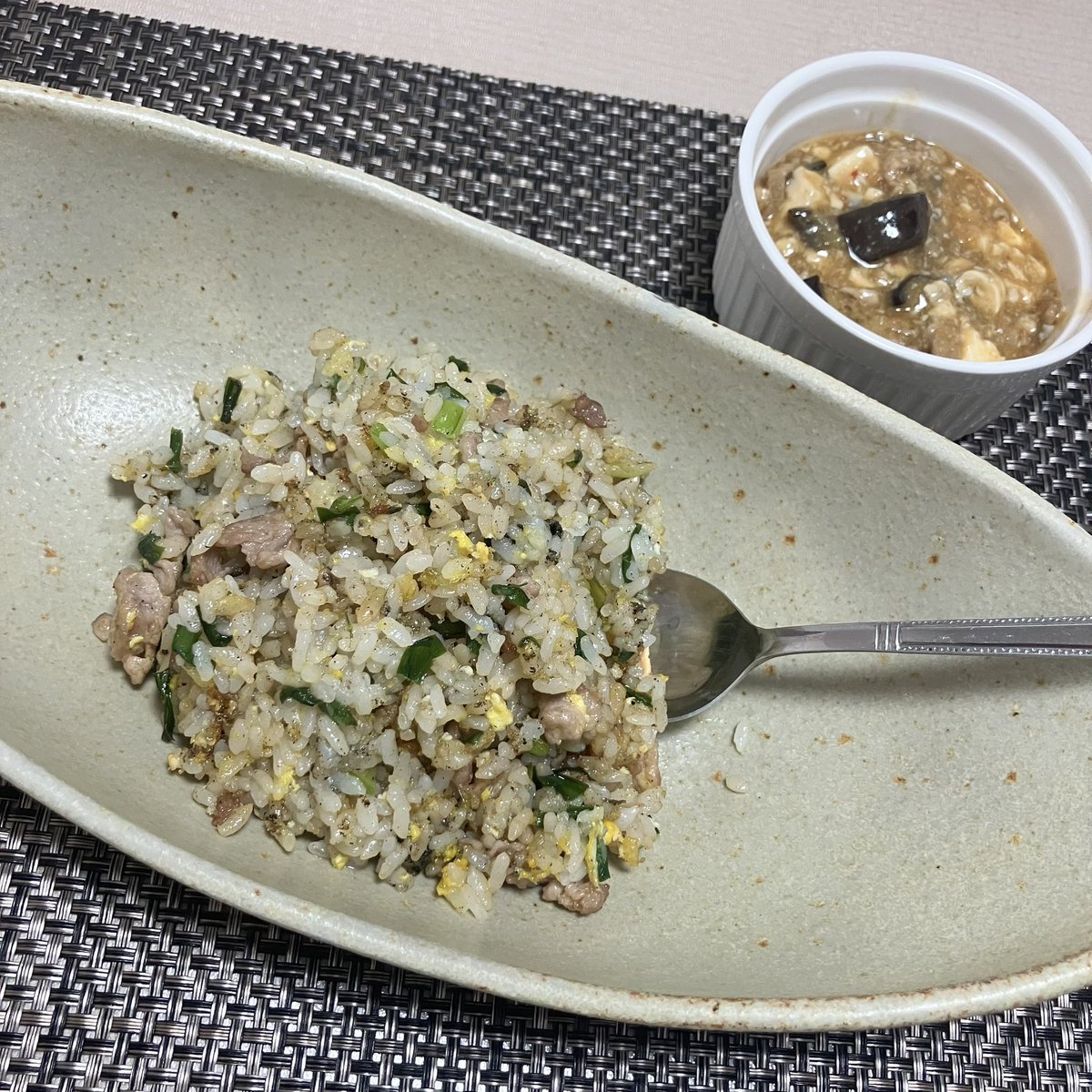 imaginary_udon's tweet photo. ﾁｬﾊｰﾝ
突然のフォカッチャパーリー
オリーブとベーコンのペペロンチーノ
鯛めし
#自炊記録 
#料理好きな人と繋がりたい
 #X家庭料理部 https://t.co/AY9m3vyNBC