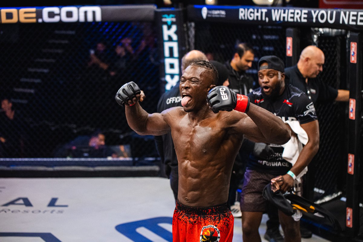 EFCworldwide's tweet photo. Angola's 'Anaconda' gets it done on his debut!
#EFC134 https://t.co/cb1wajXFhp