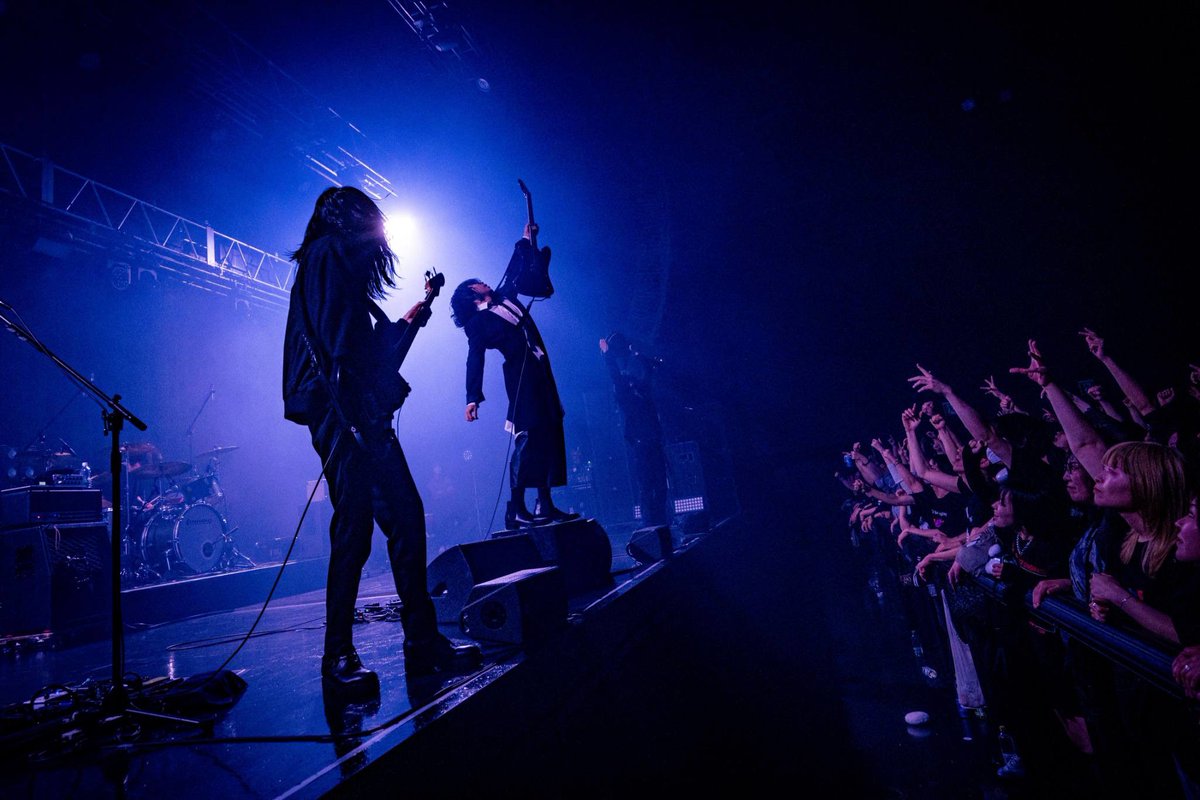 THE_NOVEMBERS's tweet photo. †TOUR 合奏する、エンジン†

セミファイナル
Zepp DiverCity(TOKYO)ありがとうございました！！
いよいよ来週はツアーファイナル
6.10（水）福岡BEAT STATION🌹🌹
お見逃しなく！

📸@Miyashita_D https://t.co/8aX2td0lxf