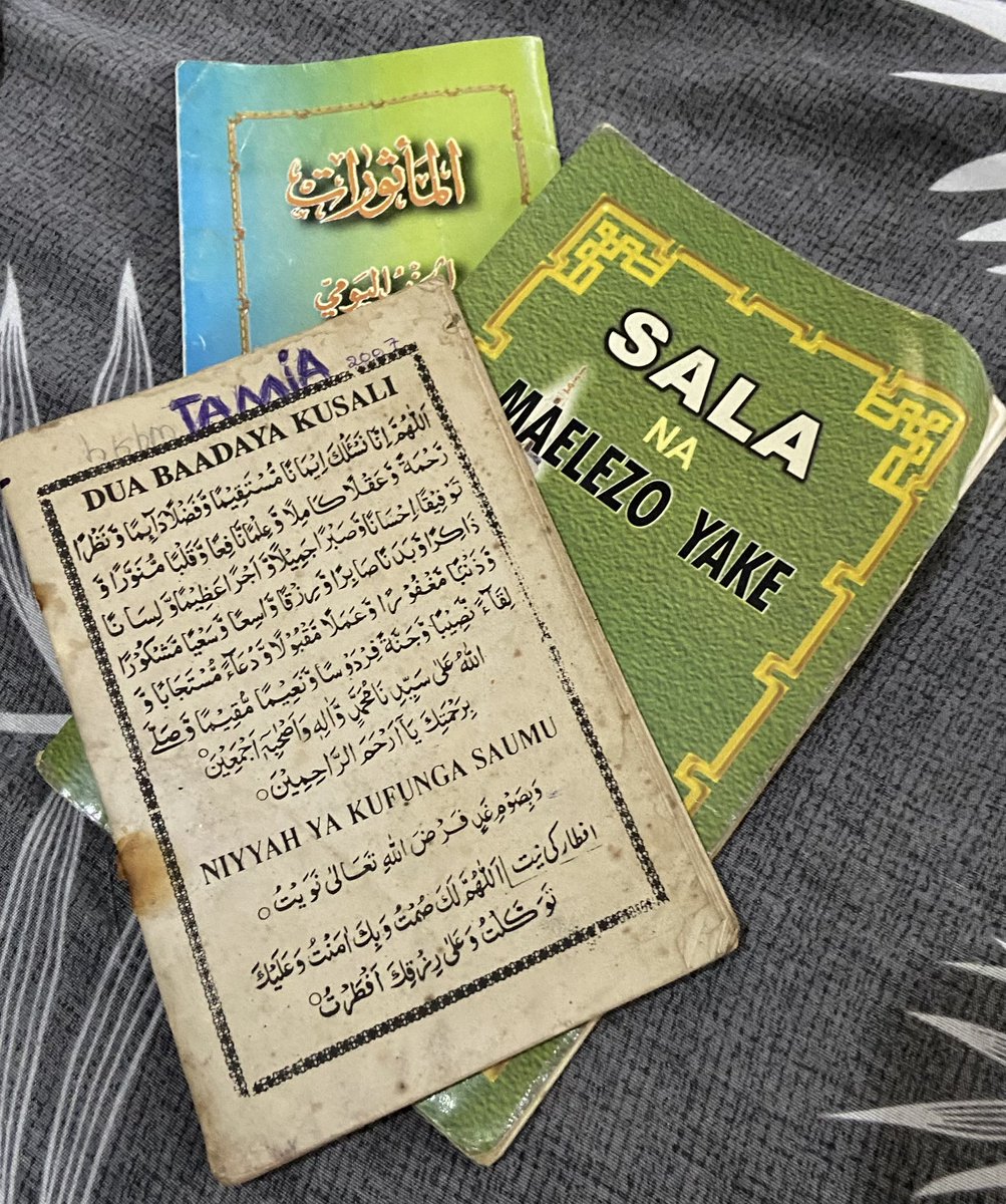 TayanahTibs's tweet photo. Leo nilikua natafuta document kwenye trunk. Nkikakutani na hii.

MashAllah mwanangu. 2007 ndio mwaka wako wa kwanza kufunga Ramadhan. U were 7. MashAllah. https://t.co/Pl0SnWUVrh