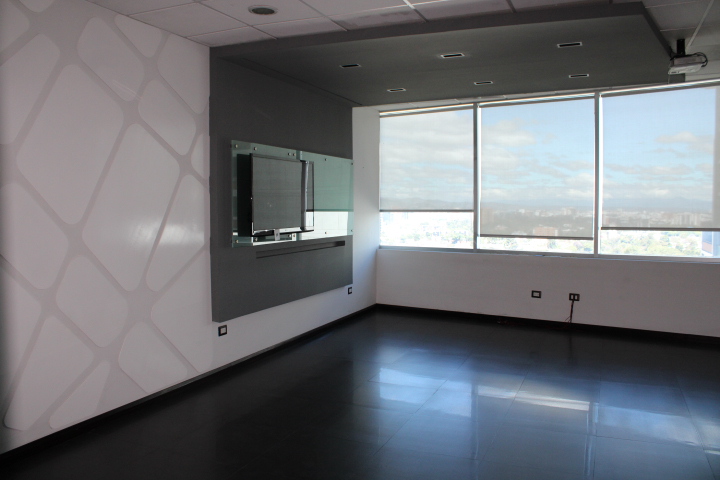 senabed's tweet photo. OFICINA EN RENTA
EMPRESARIAL ZONA PRADERA,
Torre 1 Nivel 12, Blv. Los Próceres, 18 calle 24-69, zona 10 Guatemala

Recepción 
Cocineta
Baño de uso general
3 ambientes
1 baño privado
1 parqueo 

Precio de renta Q 6,800.00 + mantenimiento.
Información: 5312-9934 y 5312-8800 https://t.co/1c3a9M2okC