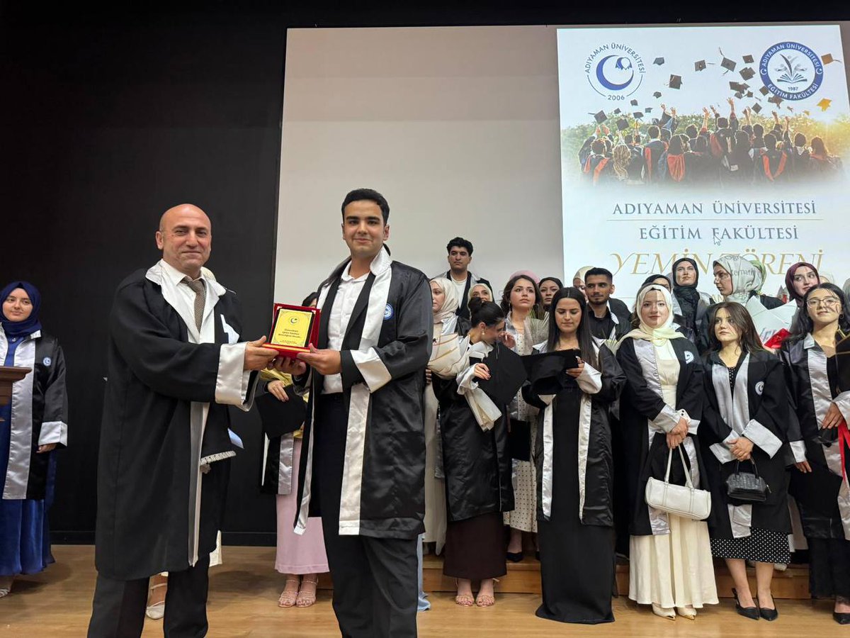 adyuegitim's tweet photo. 2025-2026 Eğitim Fakültesi Yemin Töreni 
Adıyaman Üniversitesi Eğitim Fakültesi tarafından mezuniyet sürecindeki öğretmen adayları için Öğretmenlik Andı Töreni düzenlendi. https://t.co/mCzsqzqV3I