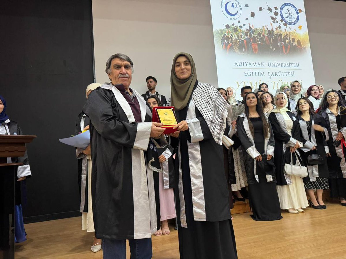 adyuegitim's tweet photo. 2025-2026 Eğitim Fakültesi Yemin Töreni 
Adıyaman Üniversitesi Eğitim Fakültesi tarafından mezuniyet sürecindeki öğretmen adayları için Öğretmenlik Andı Töreni düzenlendi. https://t.co/mCzsqzqV3I