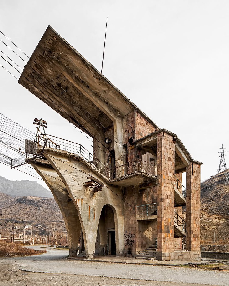 Dee_Floki's tweet photo. Abandoned Brutalism https://t.co/HrTsdtei6y
