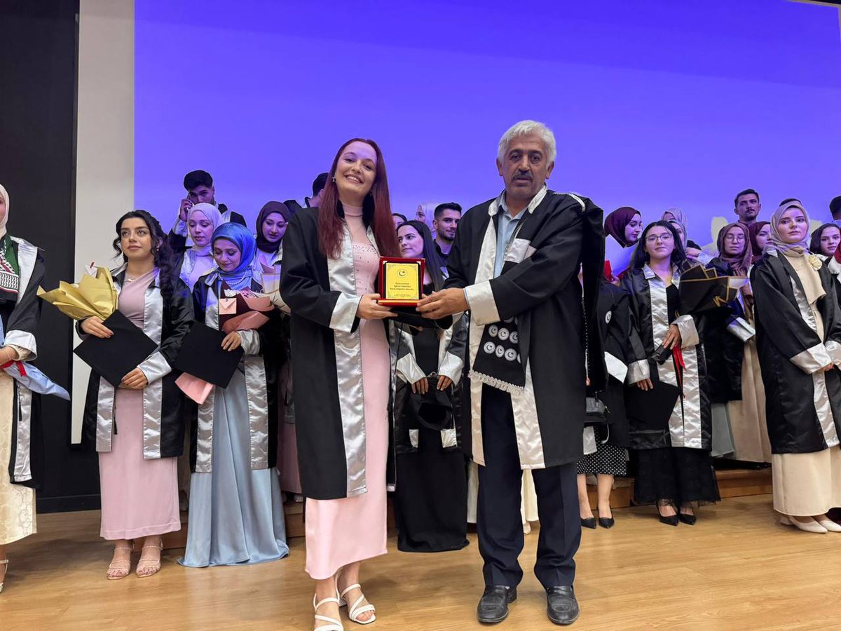 adyuegitim's tweet photo. 2025-2026 Eğitim Fakültesi Yemin Töreni 
Adıyaman Üniversitesi Eğitim Fakültesi tarafından mezuniyet sürecindeki öğretmen adayları için Öğretmenlik Andı Töreni düzenlendi. https://t.co/mCzsqzqV3I