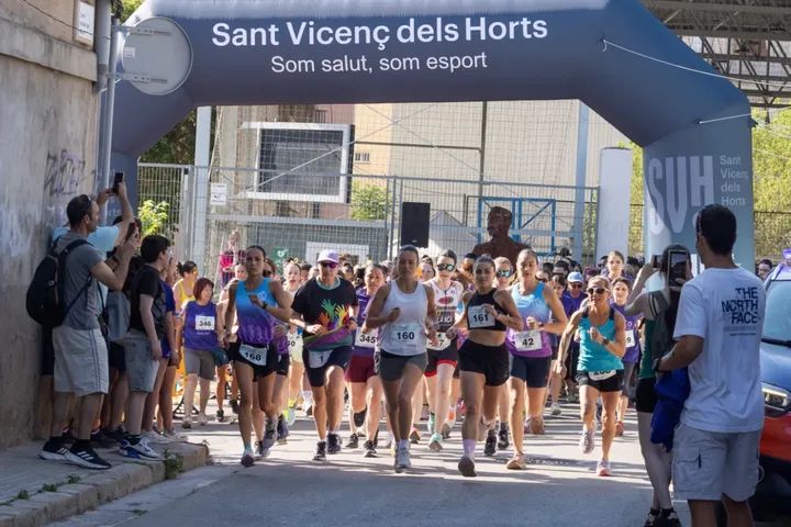 santviTV's tweet photo. 👉🏽🎥Diumenge vam enregistrar la sortida de la 13a edició de la Caco!
Aviat per @santvitv i Youtube. #SantVicençdelsHorts https://t.co/AxiThevaSs