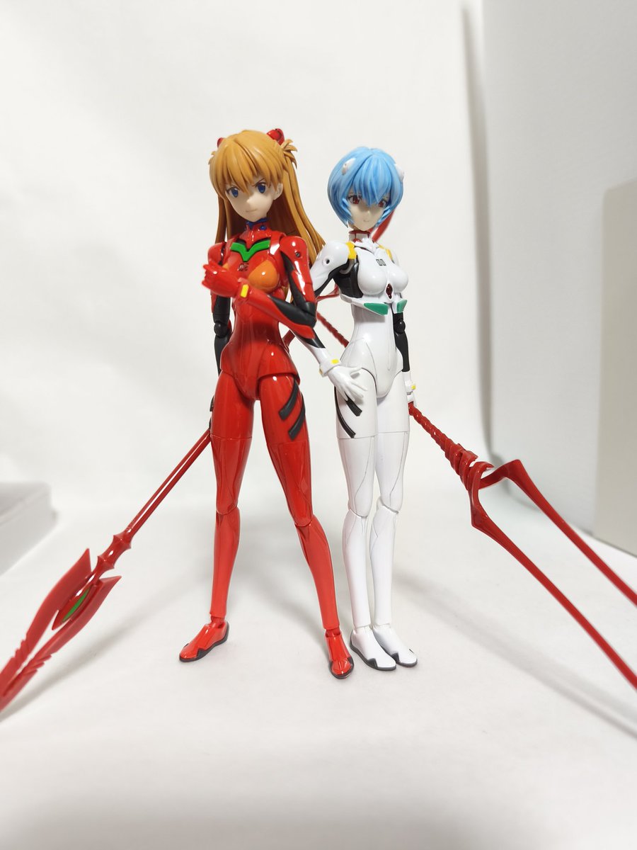dmellow1103's tweet photo. 30mpレイ&amp;アスカ完成
今回はスミ入れのみでコートせずに仕上げました
次はこの辺り作ります
#プラモデルライフ https://t.co/sPytsmPCDv