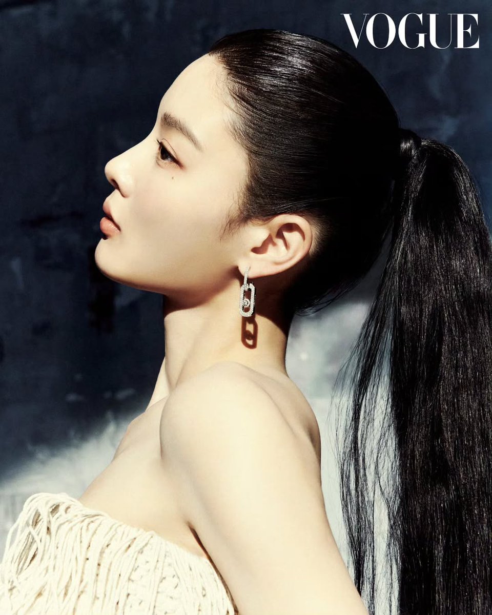 zm_zzmm's tweet photo. 김유정 미쳣어
존나 예뻐 https://t.co/DhGFLmeKoI