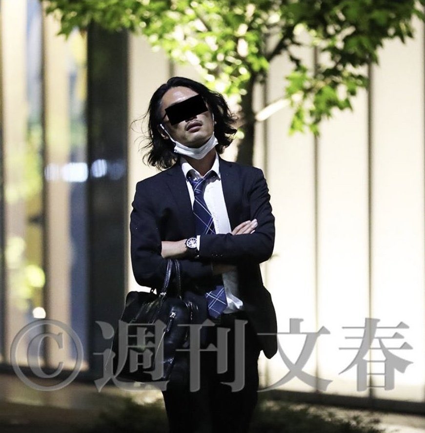 dtgnp's tweet photo. 菅さんの長男みたいな、お堅い会社に勤めてるのになぜかロン毛でまかり通ってる謎男しか好きになれない。 https://t.co/r083R1bjB7