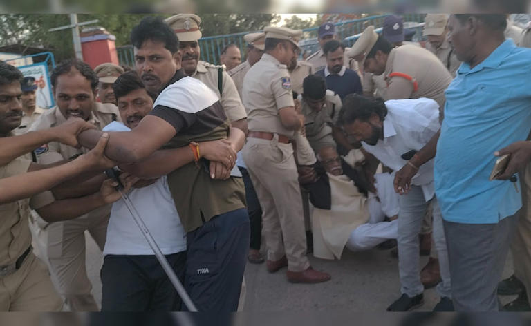 sanjoychakra's tweet photo. Another Hindu life lost!!
In Narayanpet, Telangana,18-year-old Fasiuddin trapped a minor Hindu girl in #lovejihad.

Fasiuddin promised to support the girl and marry her, but later pressured her to convert her religion and marry according to Muslim customs. 
The girl was blackmailed.

The Hindu girl on seeing her love relation crumble, was compelled to take the drastic step of committing suicide after being deceived and subjected to pressure by Fasiuddin.

Hindu organizations staged protests and declared a 'bandh' against this case of 'Love Jihad on 2 Jun (shutdown). 
Leaders and activists from the BJP and VHP gathered in front of the Narayanpet RTC depot and attempted to block buses.
From NDTV India

(Second picture is from Grok for representation only)