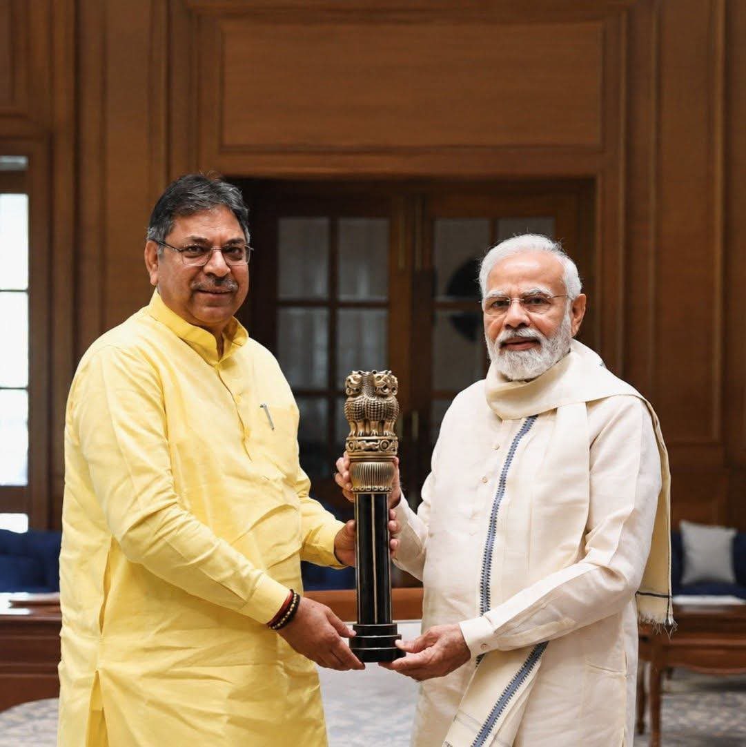 MajorPoonia's tweet photo. भारतीय जनता पार्टी ने आगामी राज्यसभा चुनाव हेतु राजस्थान भाजपा के पूर्व प्रदेश अध्यक्ष डॉ. सतीश पूनिया जी को अपना उम्मीदवार बनाया है 

@DrSatishPoonia भाईसाहब, हार्दिक बधाई एवं विजयश्री की अग्रिम शुभकामनाएं 🌺🙌 https://t.co/fUUnfH2J2W