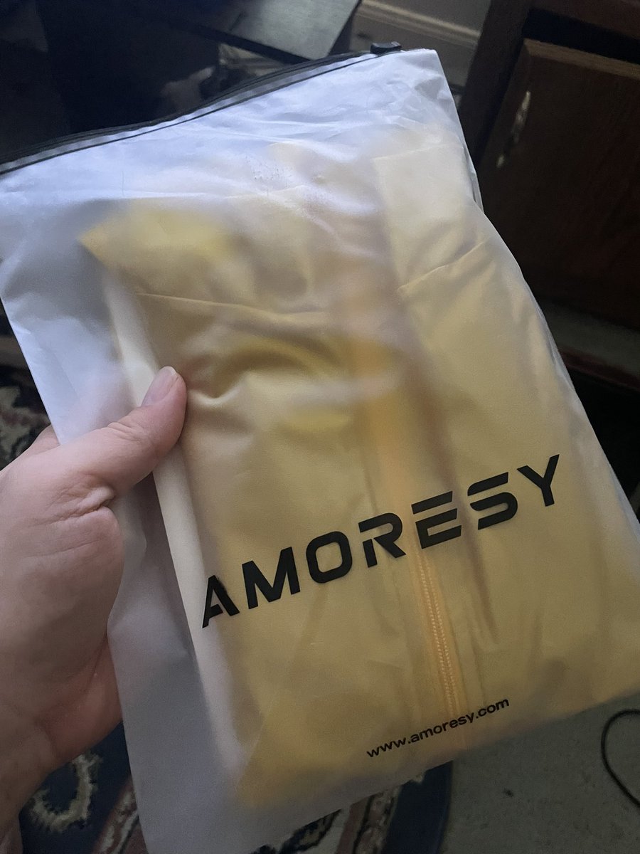 patrioticgifts's tweet photo. If all goes well, will have an Amoresy and pantyhose shoot w a model tonight after work!

@AMORESY_GM 

#spandex #leotards https://t.co/MEuJT0uCDf