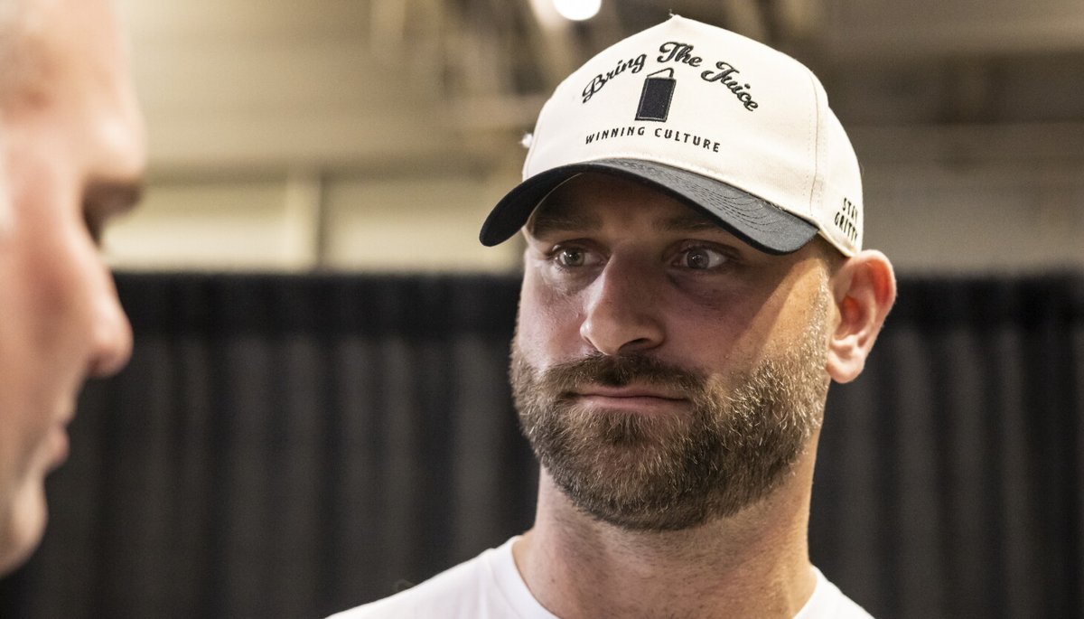 bearsessed's tweet photo. Ex-Bear Kyle Long to co-host "The NFL Today" on CBS https://t.co/jZdQe8OzLf #chicagobears #bearsessed #beardown https://t.co/WkShgLg8td