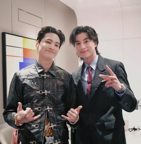 goofy_gulfy's tweet photo. งานประกาศรางวัลที่ มาเก๊า
รายการโทรทัศน์ที่ ประเทศไทย 

THE WALL SONG X GULF
#ThewallsongEP300xGulf
#ร้องข้ามกำแพง
#Gulfkanawut #JAYB https://t.co/wYbU45IJ39
