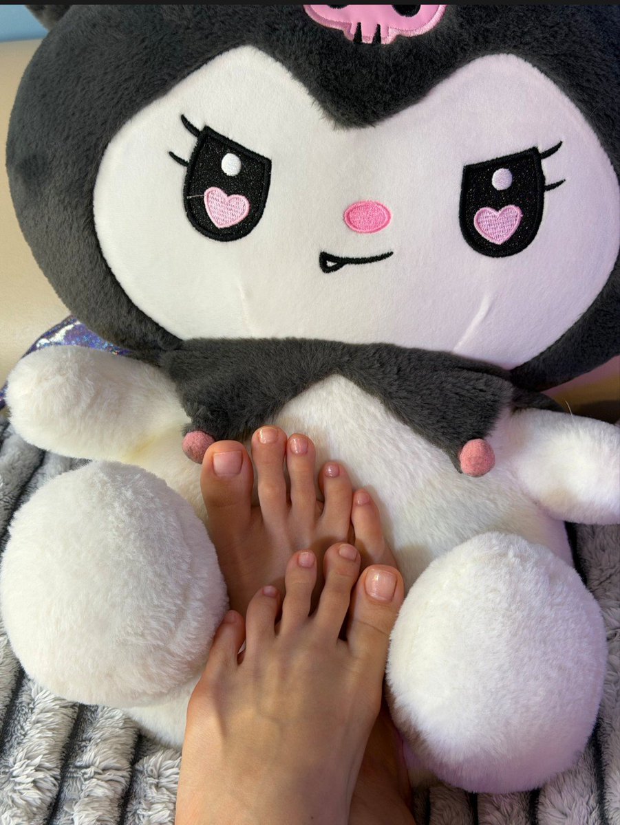 Loona Shinypaws tweet media