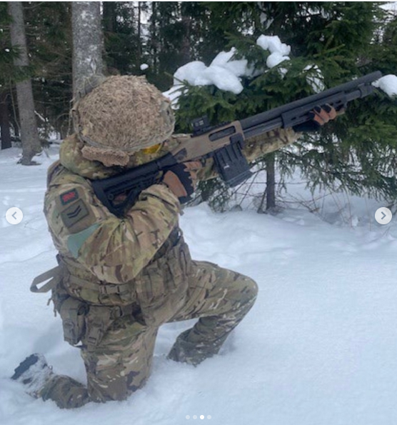 JakOSpades's tweet photo. Looks like the full size 590M is making its way to the 🇬🇧 Army. OP claims its designated as the L351A1 and intended for C-sUAS. Looking to confirm the designation. https://t.co/hGKM1rJLW0