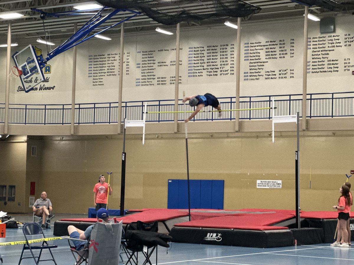 EVHSAthletics's tweet photo. Congrats to Pierce Lewis on a great performance today in the Pole vault at state track! https://t.co/41m1DSpA19