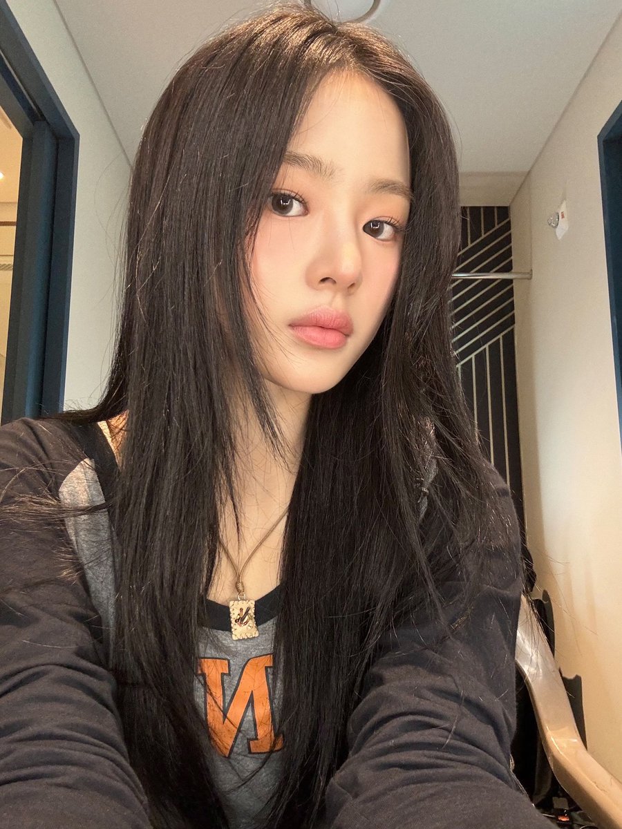nyearsof_minji's tweet photo. https://t.co/4QSMquujwE