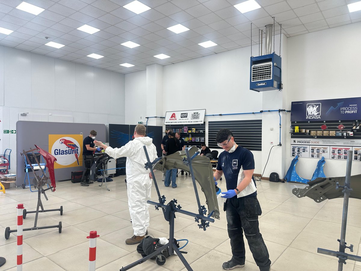 edinburghcoll's tweet photo. Well done to Lee Morgan, Jaac Lockhart, Matthew Hayward, Craig Wallace and Callum Fraser, who represented their craft at the IMI World Skills competition in Coventry. 👏

The students  did a fantastic job showcasing their automotive repair skills. #ExperienceEdinburghCollege https://t.co/2d20gqiLzy