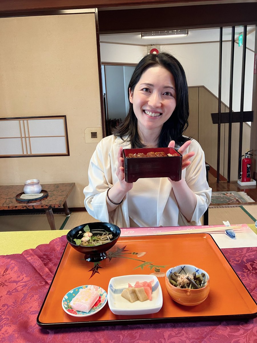 MaikoLife's tweet photo. 金曜Mon-brun📻🎶

テーマ『スタミナ！』

とうとう6月✨
早くも梅雨入りのニュースも聞こえてきましたね☔️

何かと疲れや不調も出やすい季節…
心身共に、スタミナつけて乗り切ろうー❣️

という事で！あなたのスタミナ、教えて下さい✨

宛先は
✉️→mail@fm762.co.jp
X→ #radimon

お待ちしてます♪ https://t.co/CTAzxHxeF5