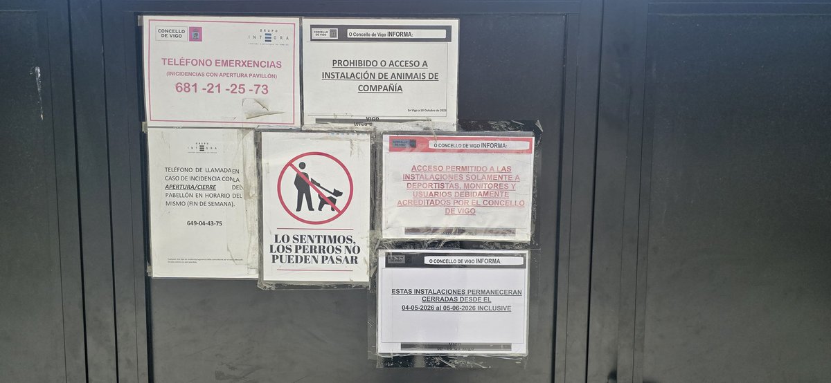 David_Gatsu's tweet photo. Todos los atletas saben que @abelcaballero caballero les mintió cuando dijo que iba a abrir el día 6.
Los clubs han sido informados de que la pista abrirá el día 8, pero en la puerta todavía está este cartel de "las mentiras de Caballero". https://t.co/CoEgFz34m1