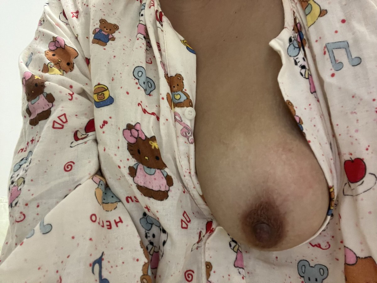 bellaaaBe's tweet photo. 黑皮kt配黑黑乳头
笑晕… https://t.co/KDmk916iKI