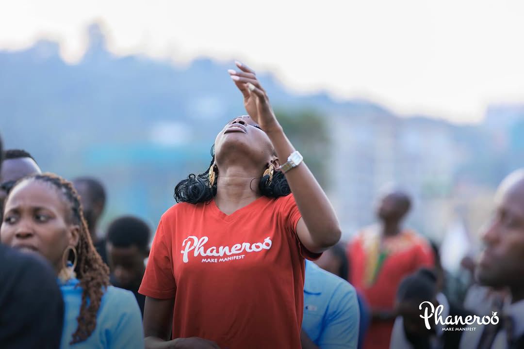 faisonjo1's tweet photo. FURTHER STUDY:

Psalm 118:17 NKJV; “You will not let them kill me, but I will live to tell the world what the Lord has done for me.”

#PhanerooDevotion | #Phaneroo https://t.co/xR2dZwM2Sk