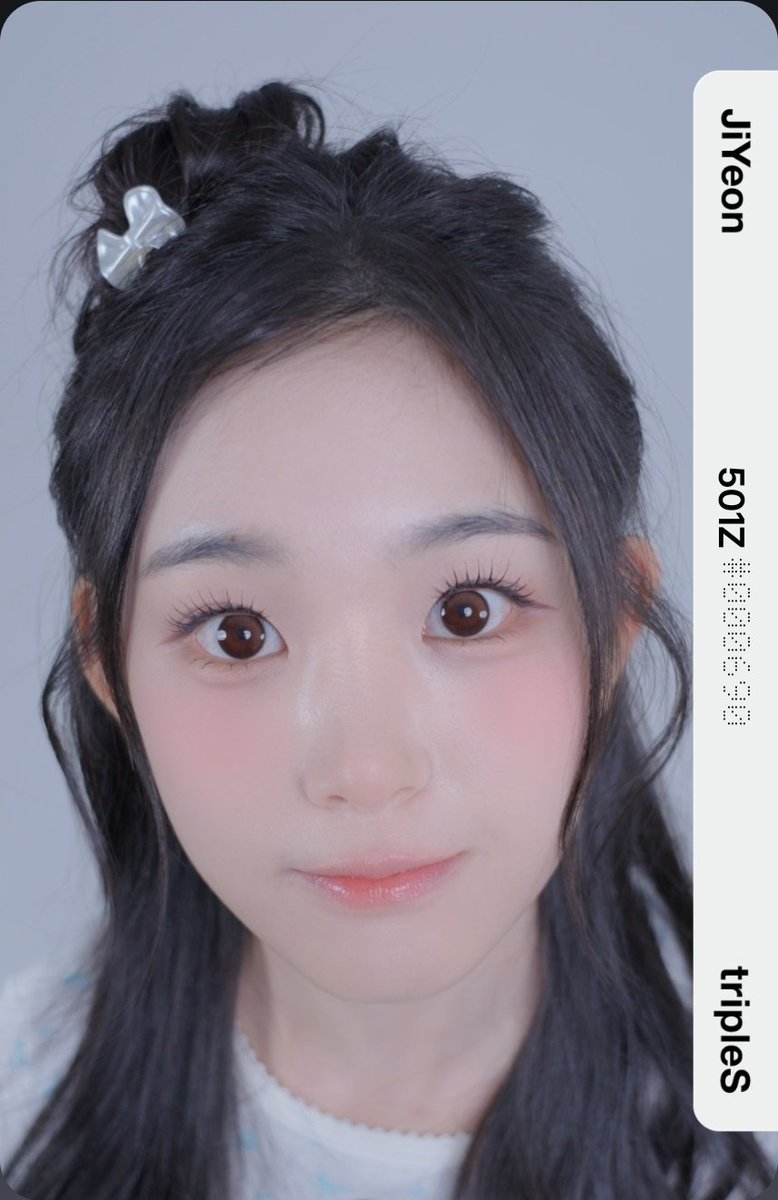 Chaeyeonluvsm's tweet photo. - My 20th objekt giveaway 🫧

Rules:
- follow like and rt !
- comment your cosmo id!
- share me your fav tripleS pic 
- tell me which member you want ( jiyeon or chaewon )
( 1 extra for my moots )

(2 winners)
End: 08/06 ! https://t.co/sPiYJ1aX8u